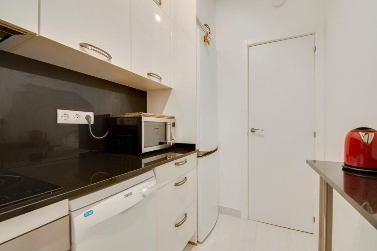 Nice And Cozy Apartment In Delicias Madrid Exterior foto